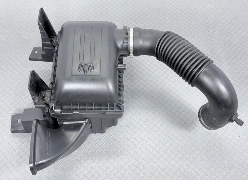 ✅ 2013-24 RAM 1500-3500 OEM ENGINE AIR CLEANER BOX Cover Filter Duct Bracket 65K