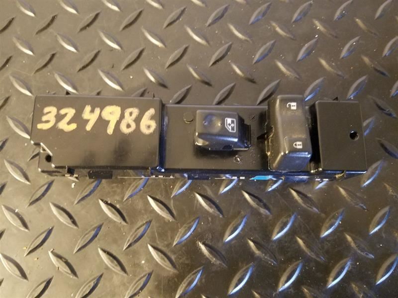 03-06 Cadillac Escalade Front Passenger Door Window Lock Switch OEM 15202855