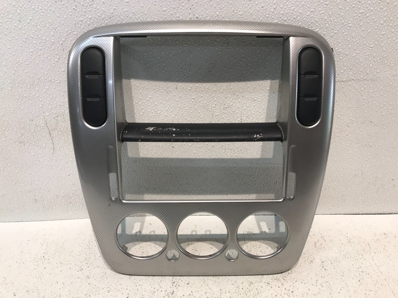 02-06 Mercury Mountaineer Front Temperature Climate Control Radio Bezel OEM