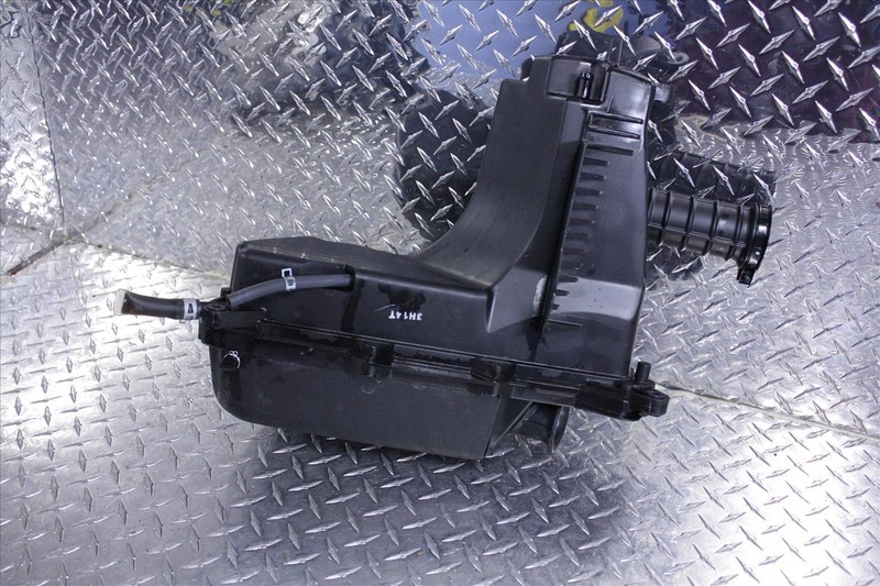 14 HONDA FORZA NSS 300 INTAKE AIR BOX FILTER CLEANER NSS300