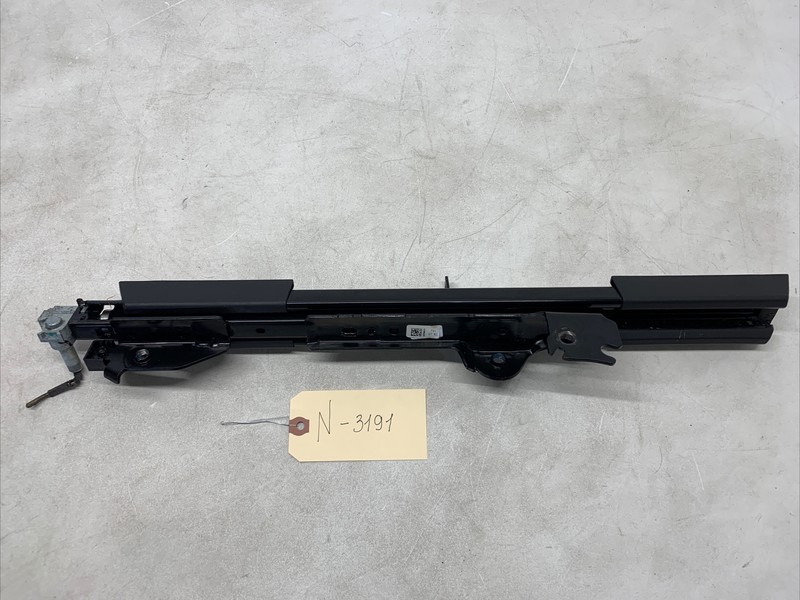2017-2022 Tesla 3 M3 Front Passenger Side Seat Rail Track Section RH 3191 U21