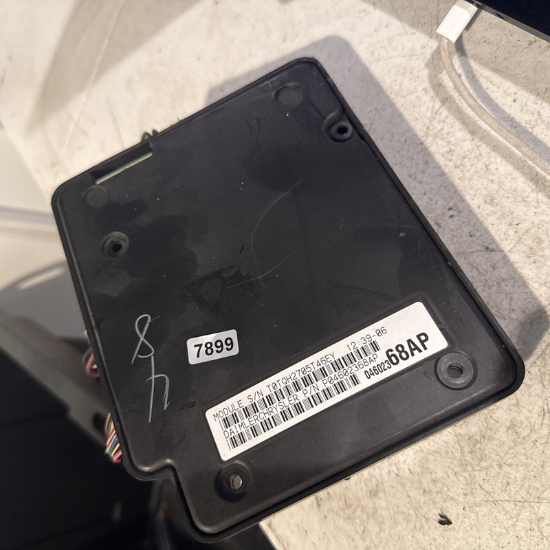 P04602368AP bcm body control module 2006 Chrysler Sebring 2.7L