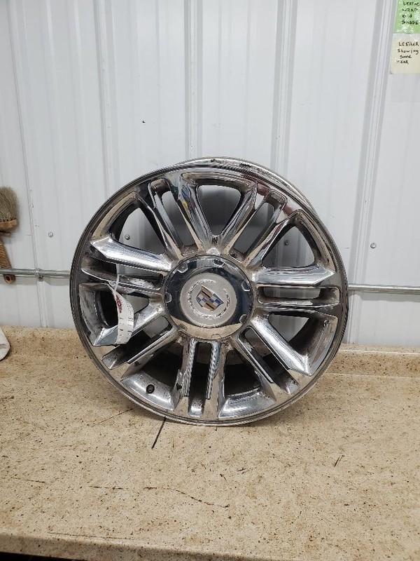 Wheel 20x8-1/2 Factory Opt QS7 Fits 05-06 ESCALADE 301856
