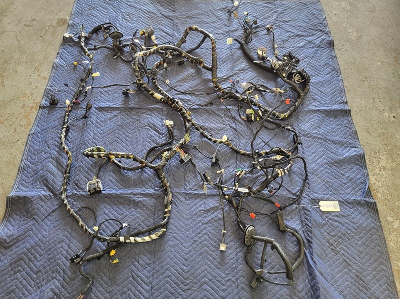 Used Oem Ford Cabin Floor Wiring Harness for 2021-2023 Mustang Mach-E AWD