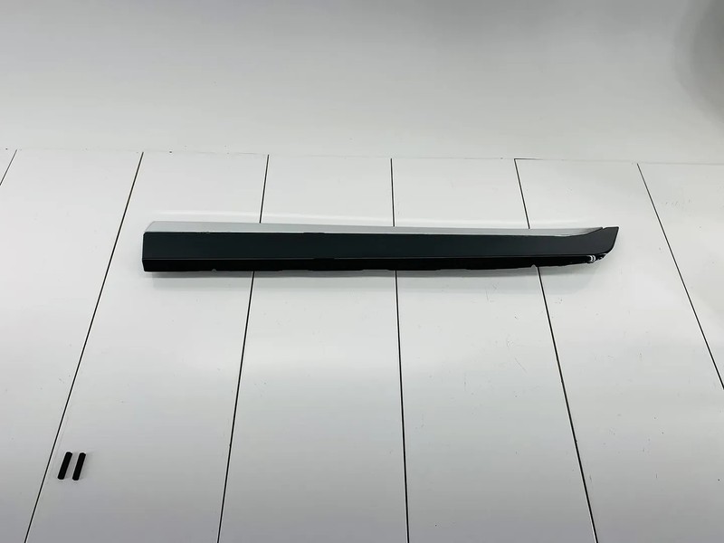 15-17 VOLVO XC60 REAR LEFT DRIVER SIDE EXTERIOR DOOR SHELL MOLDING COVER OEM
