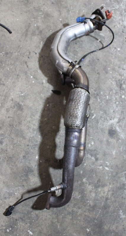2012-2017 HYUNDAI AZERA exhaust cross over pipe OEM 28610-3V330