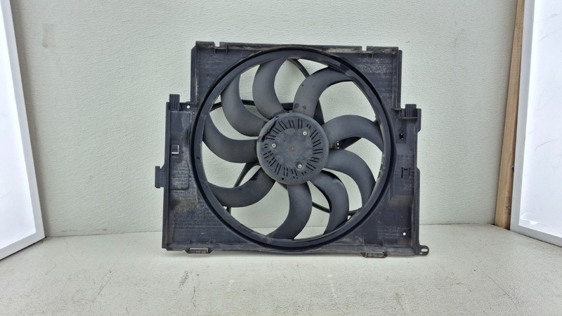 2012-2018 BMW 228i 320i Radiator Cooling Fan With Shroud OEM