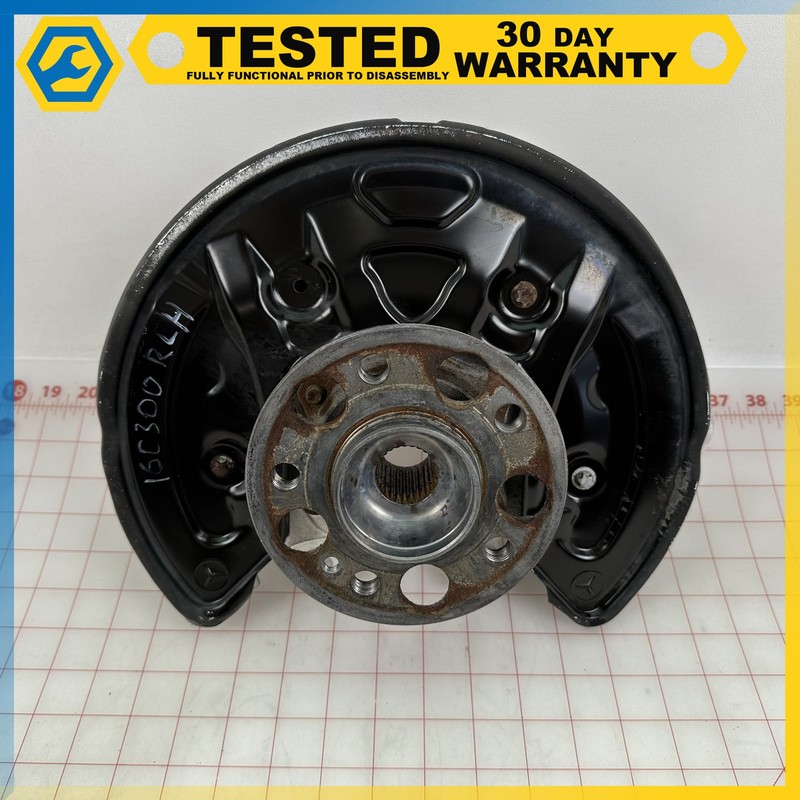 15-18 Mercedes C300 W205 REAR LEFT SIDE SPINDLE KNUCKLE W/ HUB SET OEM