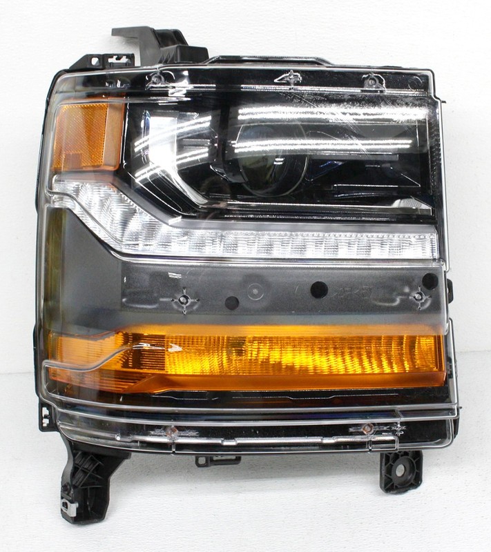 OEM Right Passenger Side Xenon Headlamp For Chevy Silverado 1500 84181565