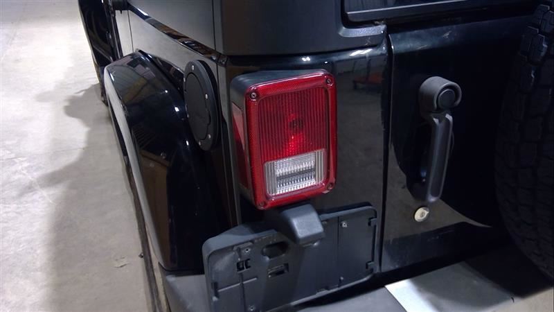 Driver Tail Light VIN W 6th Digit Jk Body Fits 07-18 WRANGLER 3204142