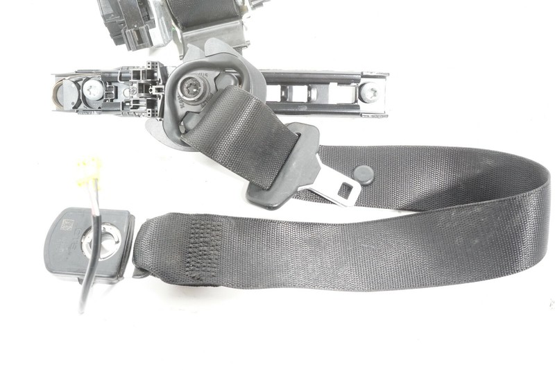 07 08 09 MERCEDES-BENZ S550 W221 FRONT RIGHT PASS SEAT BELT RETRACTOR BLACK OEM