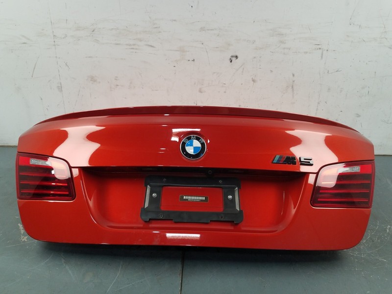 2014 BMW M5 F10 Trunk Lid / Spoiler - ** #3377 V8