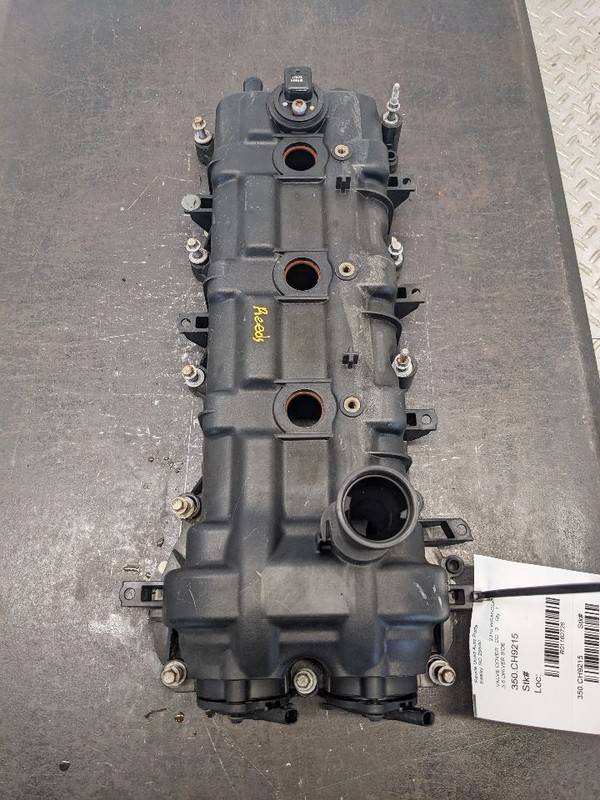 2012-2017 Wrangler 3.6L Driver Left Side Valve Cover1162726