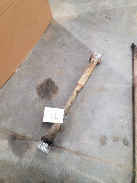 Front Drive Shaft 5.7L Fits 95-00 CHEVROLET 2500 PICKUP 243477