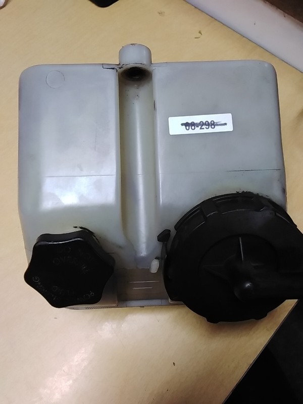 Freightliner A14-14796-001 Stering Reservoir