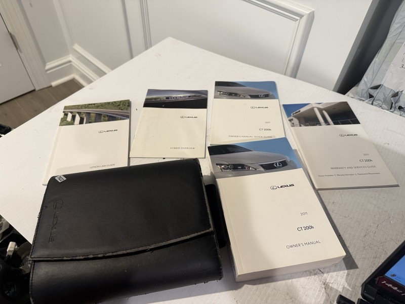 2011 Lexus CT 200 H owners manual Ct200h Book