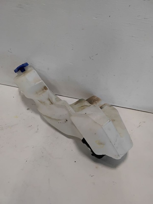 Wash Reservoir Fits 15-17 FORD F150 PICKUP 3575474