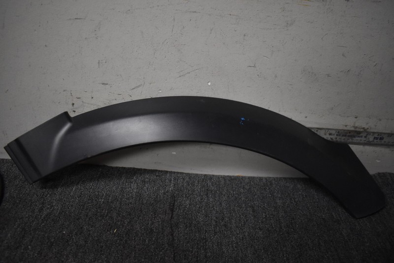 2018 LAND ROVER L405 REAR LEFT SIDE FENDER FLARE FACTORY OEM
