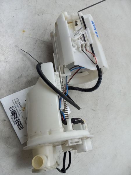 12-17 TOYOTA CAMRY 2.5L FWD AT GAS FUEL PUMP