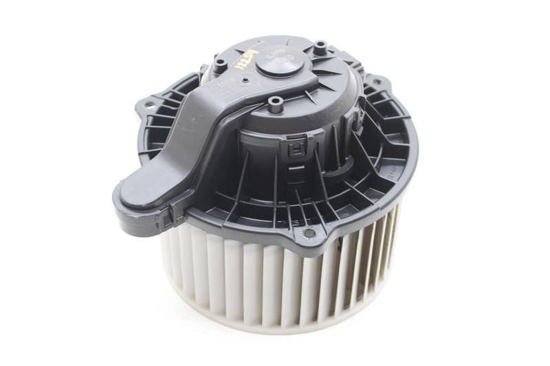 12-16 Tesla Model S Blower Motor Heater Motor F00S3B2441