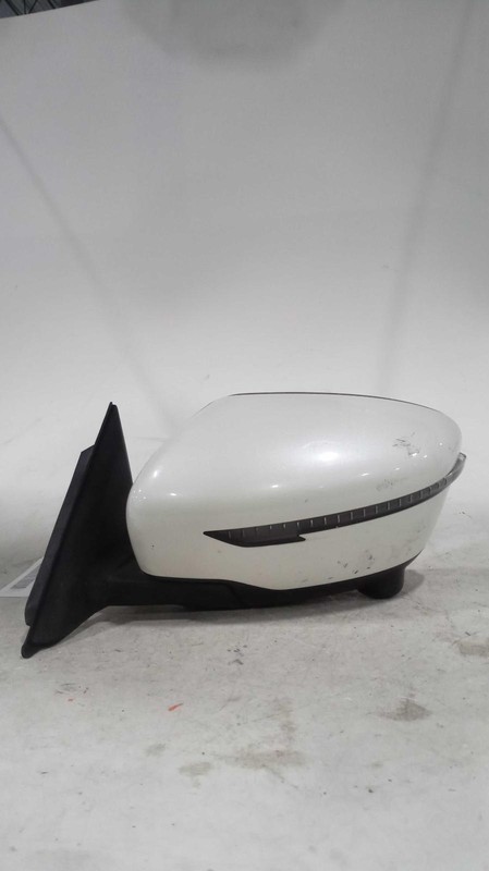 2017 Nissan Rogue Left Door Mirror White OEM Minor Scratches NJ25-632037