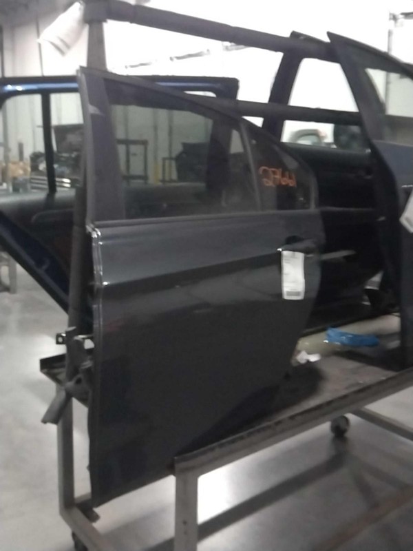 BMW 320i 2016 Left Rear Door 288517 9636