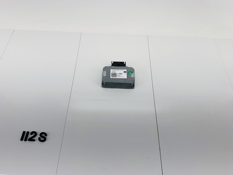 18-24 CHEVROLET EQUINOX CENTER CONSOLE POWER SUPPLY CONVERTER MODULE UNIT OEM