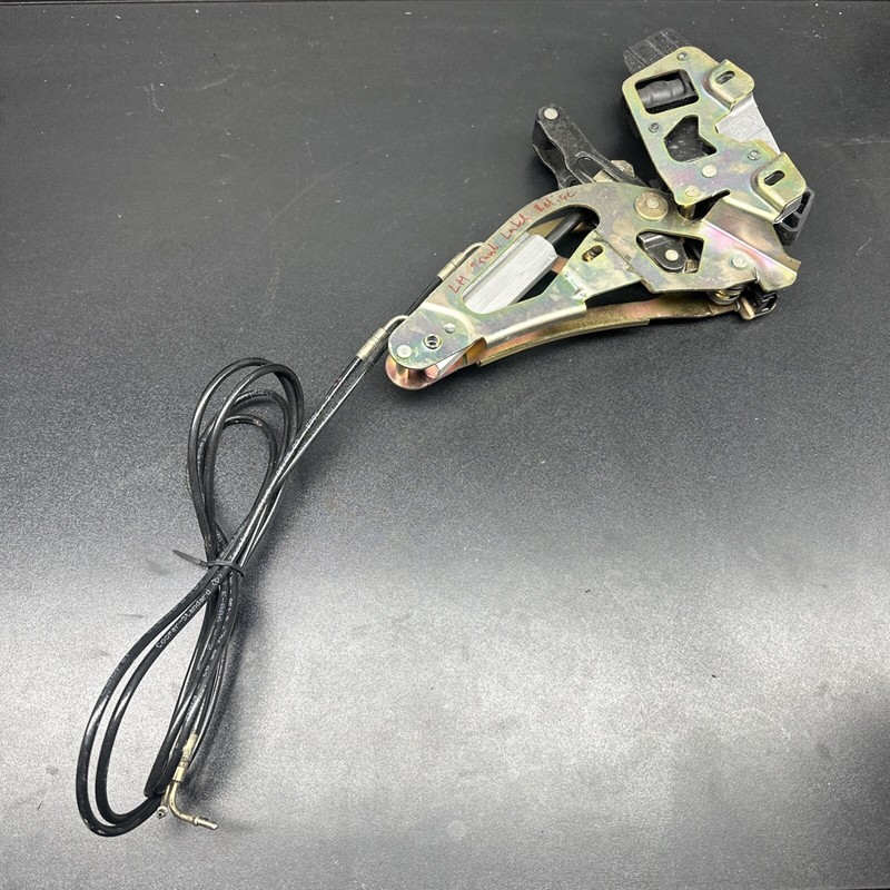 03-12 Mercedes R230 SL500 SL55 AMG Left Trunk Lock Frame Cylinder 2307900371 OEM