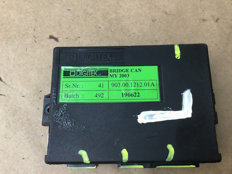 Maserati Coupe GT 2003 Instrument Panel Interface Control Module Unit 02-06 ;:Y