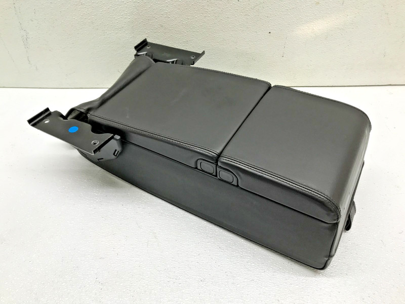 04-07 Jaguar X350 XJ8 Rear Back Center Console Arm Rest Cup Holder
