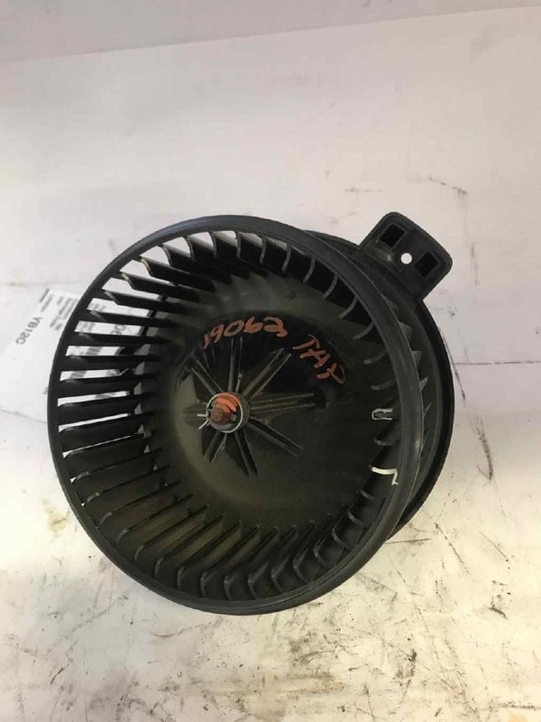 Blower Motor HYUNDAI VELOSTER 12 13 14 15 16 17