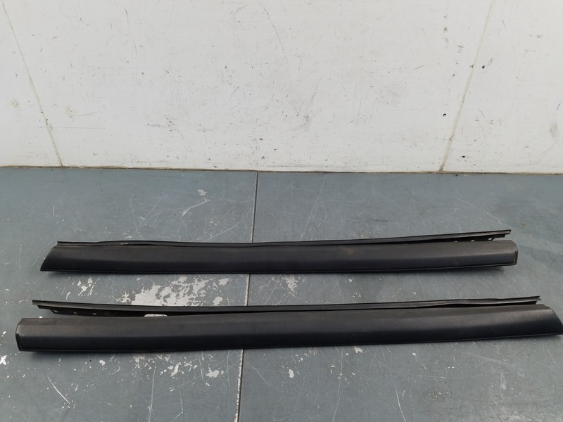 1988 Chevy Camaro IROC-Z Left / Right Door Upper Molding #07050 K1