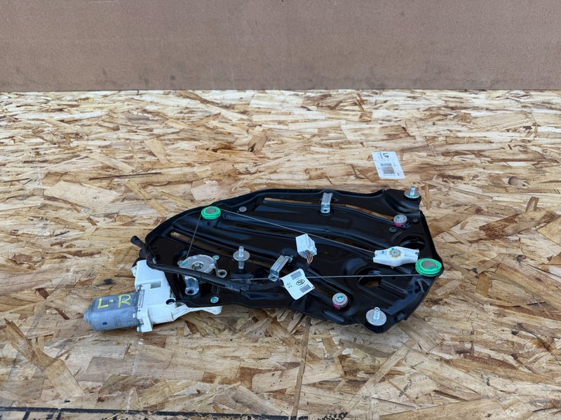 FORD MUSTANG GT CONVERTIBLE 15-23 OEM REAR LEFT DRIVER WINDOW REGULATOR W/MOTOR