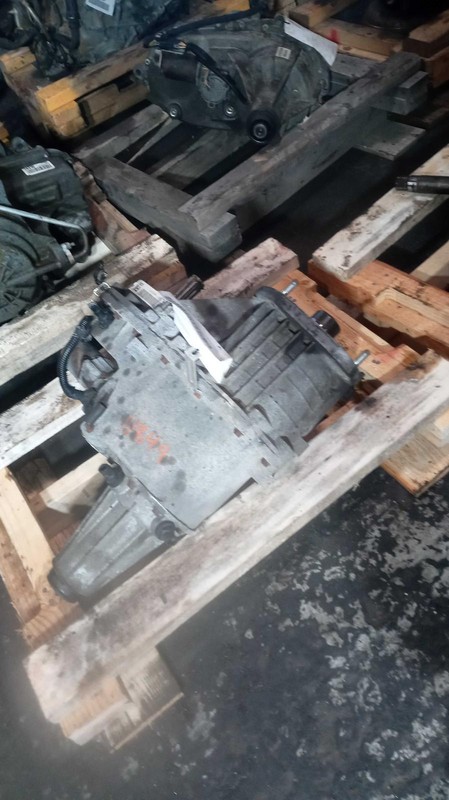 2006 GMC Envoy Transfer Case Assembly OEM 4WD 489659 187k Miles