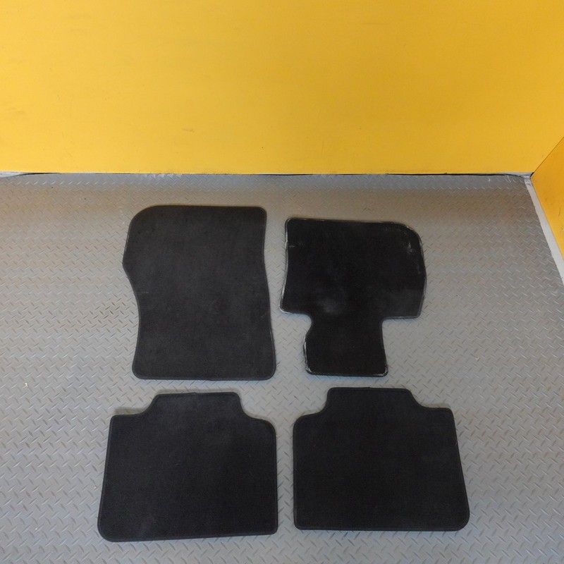 2024-2026 BMW X2 U10 FRONT REAR BLACK CARPET FLOOR MAT SET OF 4 7952141