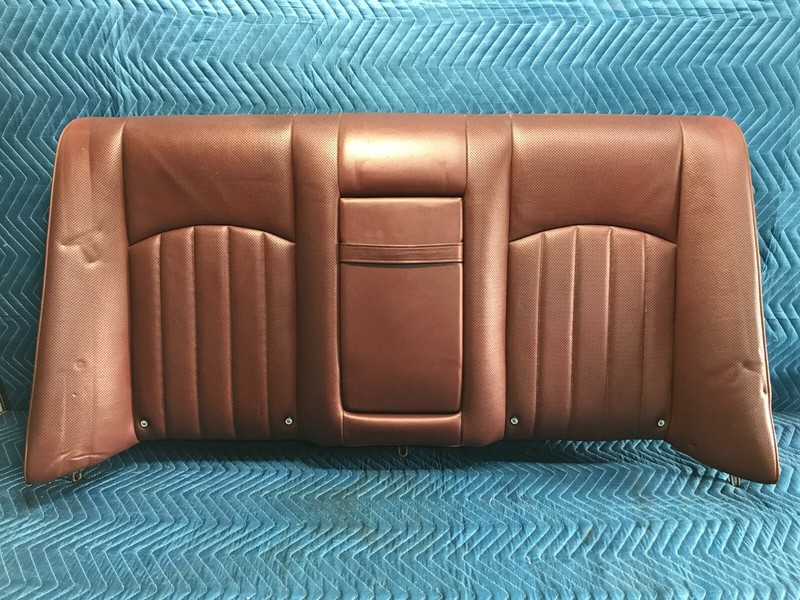 06-11 Mercedes W219 CLS500 Rear Top Upper Seat Cushion Cover Assembly Red
