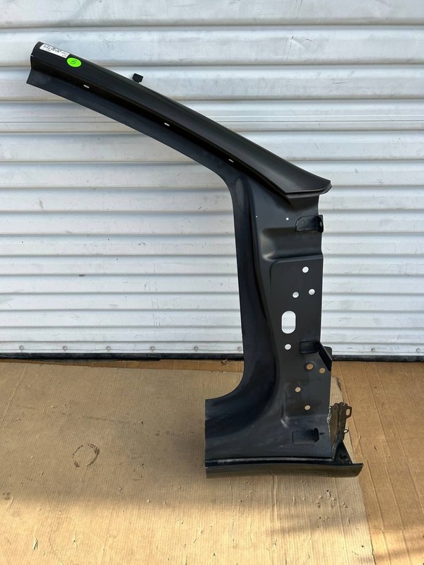 ✅ 2017-2022 Tesla Model 3 Right Side A-Pilar Outter Body Panel 1086241