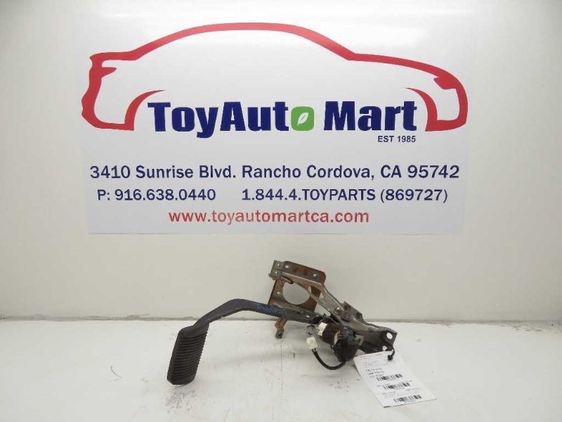 1997 LEXUS SC300 3.0L RWD AT BRAKE PEDAL