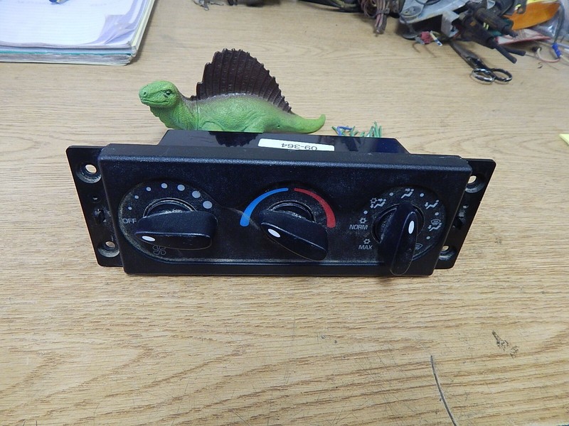 International 3857580C1 Climate Control C1 28378821A *FREE SHIPPING*
