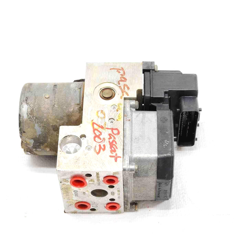 2003 Passat ABS Anti-Lock Brake Pump Part# 3B0614111