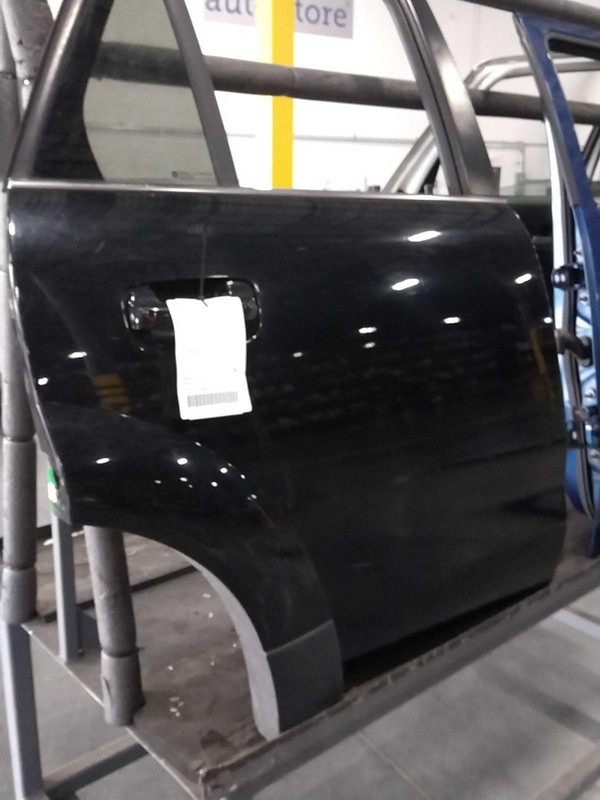 2007 Saturn Vue Rear Right Door Black OEM 504924 Used 182K Mileage