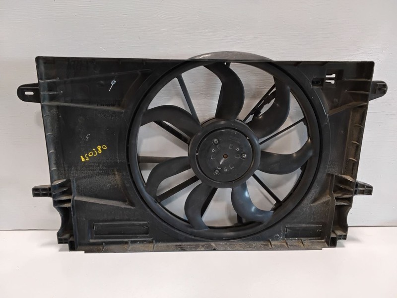2016 Chevy CRUZE Radiator Fan Motor Fan Assembly VIN B 4th Digit 1.4L AT