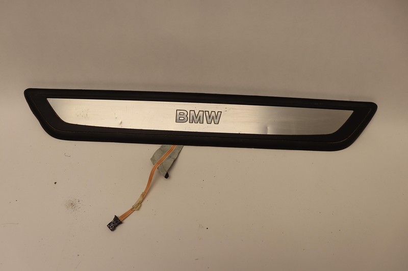2010-2012 BMW 750LI F01 F02 FRONT RIGHT PASSENGER DOOR SILL SCUFF PLATE TRIM OEM