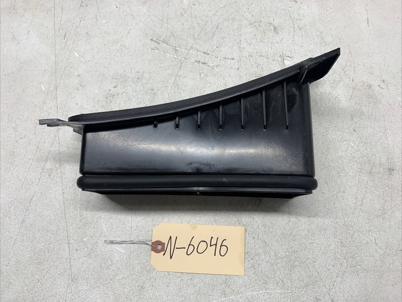 2016-2020 TESLA MODEL X HVAC HEATER RH SIDE FILTER HOUSING DUCT ADAPTER 6046 B95