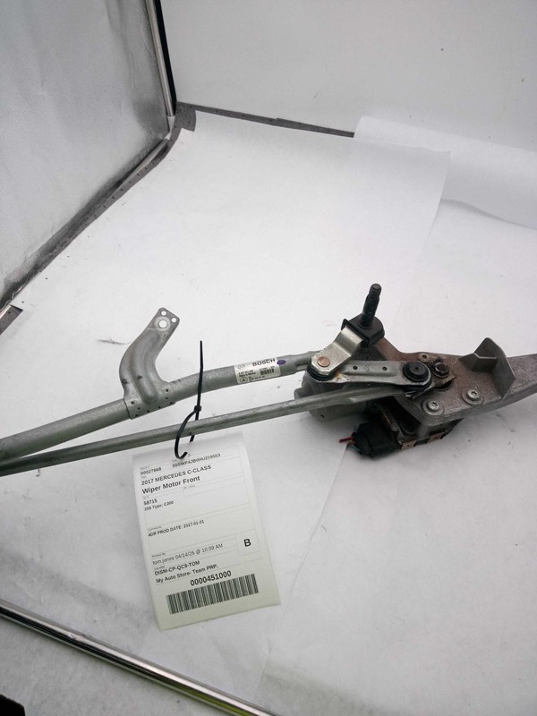 2017 MERCEDES C-CLASS Wiper Motor OEM 2058200740 89000 Miles White