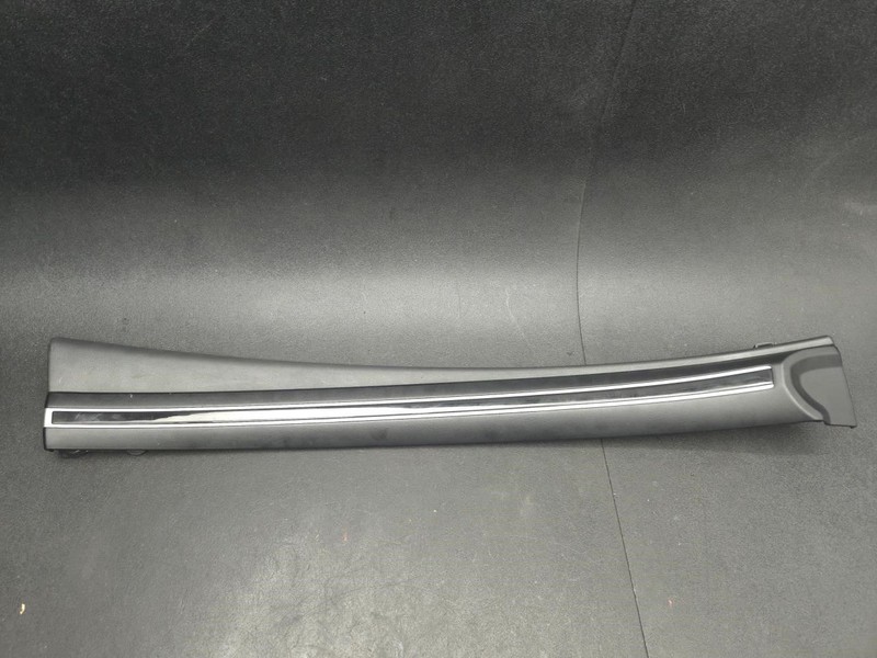 Front Left Door Upper Trim Panel 2022 Hyundai Tucson 82370-CW000-NNB 2023 2024 X