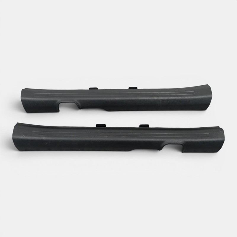 2025-2026 KIA K5 LXS Front Right Left Door Sill Plate OEM 85880l2000