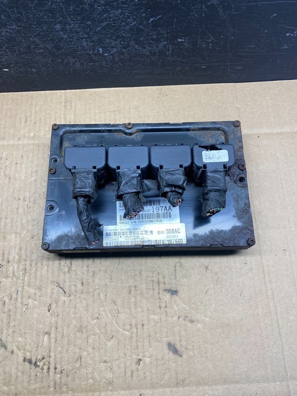 2007 Chrysler Town Country Caravan 3.8L Engine Control ECU P05187558AC ad4852 DG