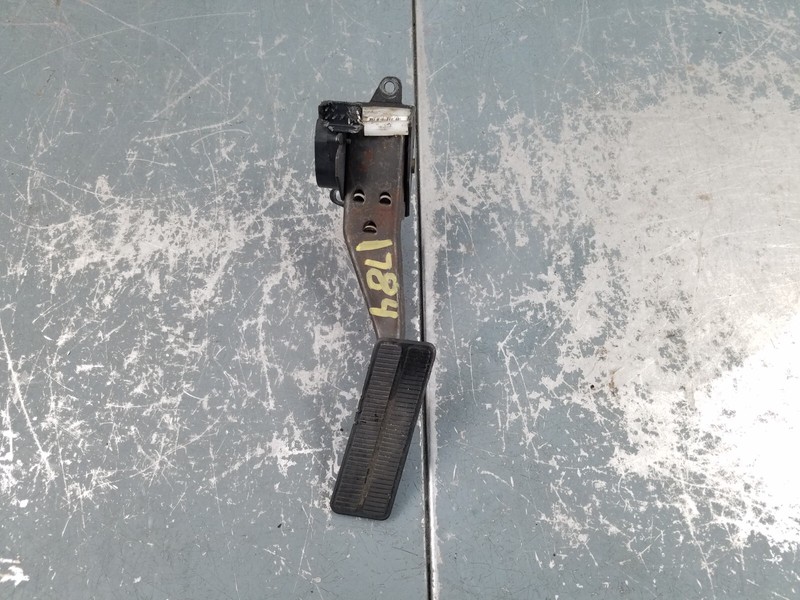 2003 Chevy Corvette C5 Z06 LS6 Throttle Pedal #1784 M2