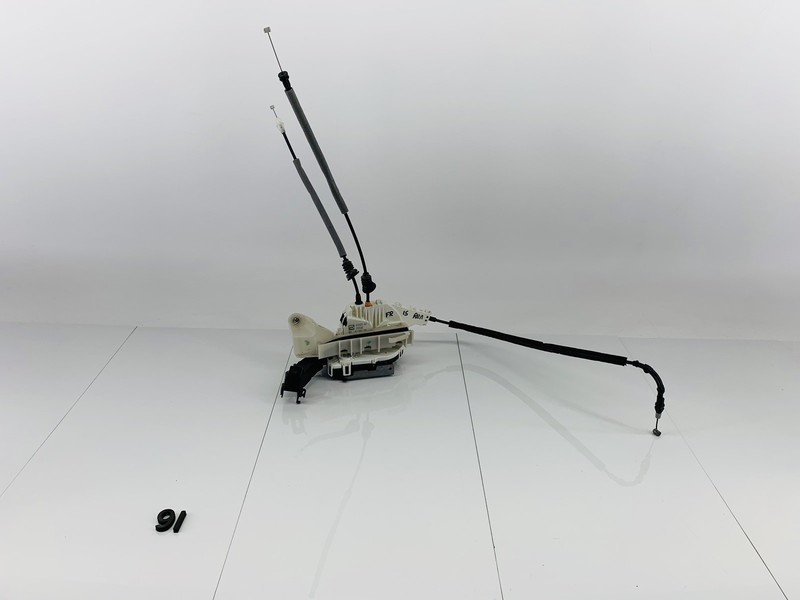 15-23 JEEP RENEGADE FRONT RIGHT SIDE DOOR LOCK LATCH ACTUATOR & CABLE OEM